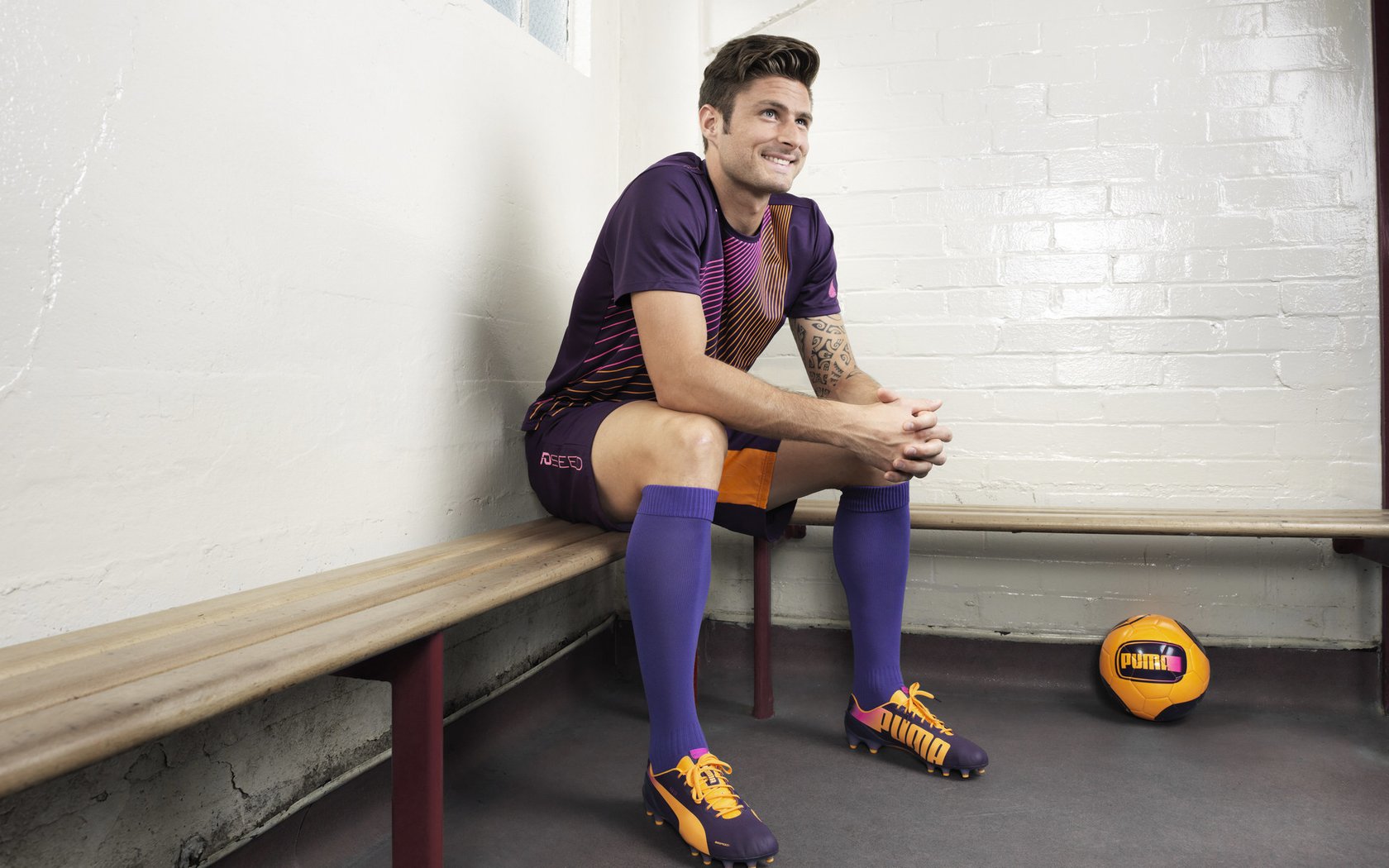 快船带队取胜！莱万多夫斯基重要时刻持续失利上演精彩一战