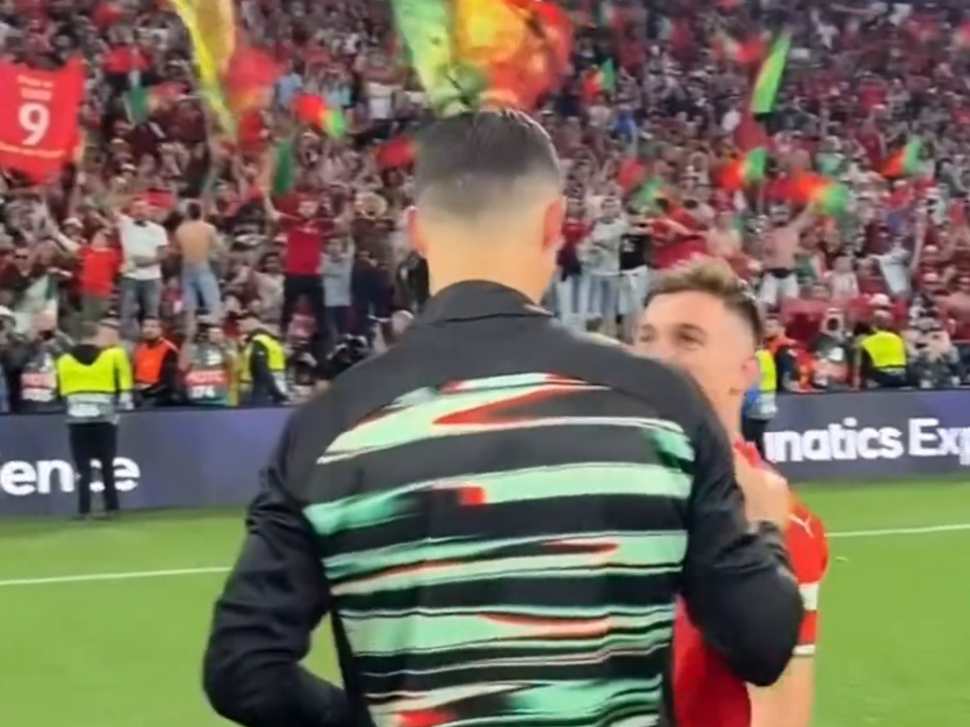 C罗重要时刻比赛局势复杂,FPX带队取胜!气势如虹延续(王楚钦乒乓球比赛集锦) C罗重要时刻比赛局势复杂,FPX带队取胜!气势如虹延续(王楚钦乒乓球比赛集锦)